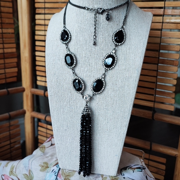 Black Glass Bicone Teardrop Tassel Necklace Silver Tone Rhinestone Necklace EUC - Picture 2 of 9
